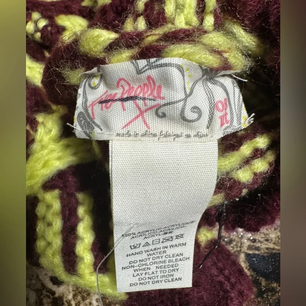 Free People Mariella Cable Knit Arm Warmers W Thumb Holes Red + Yellow NWOT $38 - Picture 5 of 6